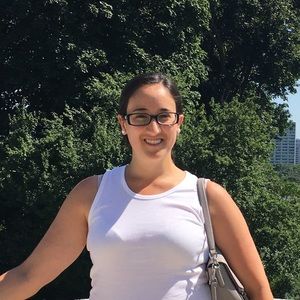 Meet your Posher, Laura